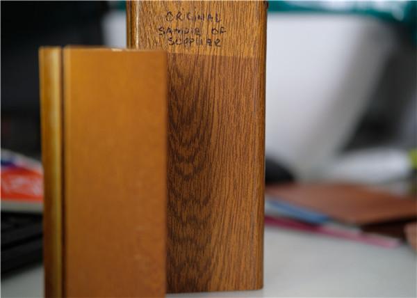 Capa del polvo del poliéster del epóxido de la resistencia química para los materiales de construcción